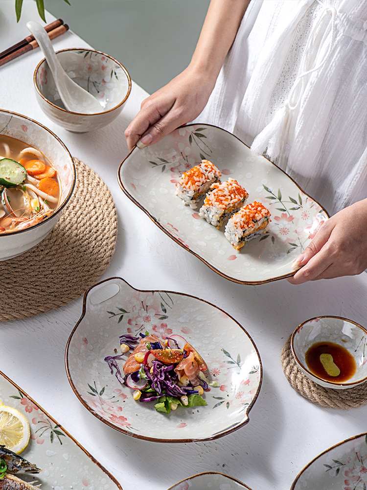 The use of a single Japanese household 0 tableware of pottery and porcelain the lovely students creative move big eat soup dishes suit
