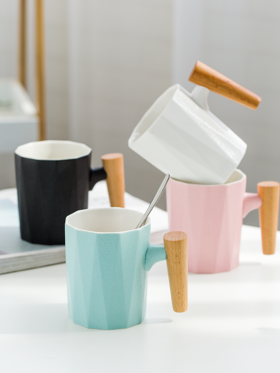 Creative Japanese mugs, lovely household ceramic cups water cup spoon retro coffee cup office cup with cover