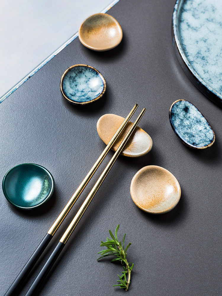 Porcelain color beauty of Japanese variable glaze express chopsticks chopsticks multi - functional ceramic chopsticks holder frame spoon frame pillow zhu doesn a spoon