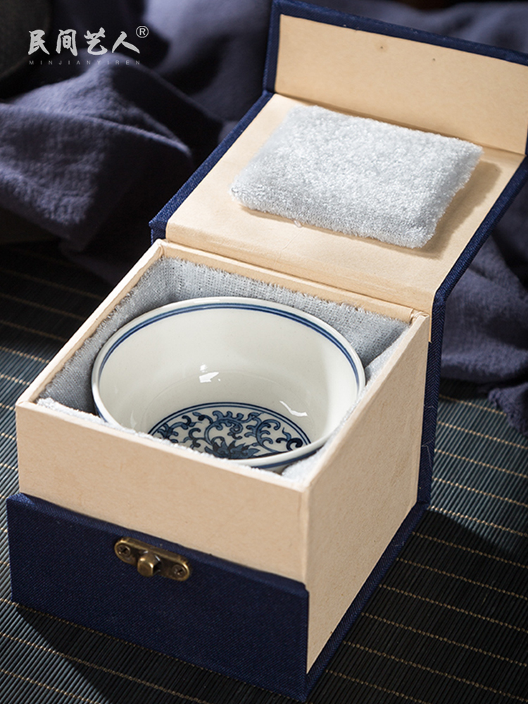 Hand - made master cup jingdezhen blue and white tie up branch line to use the kung fu tea cup bowl sample tea cup ceramic cup