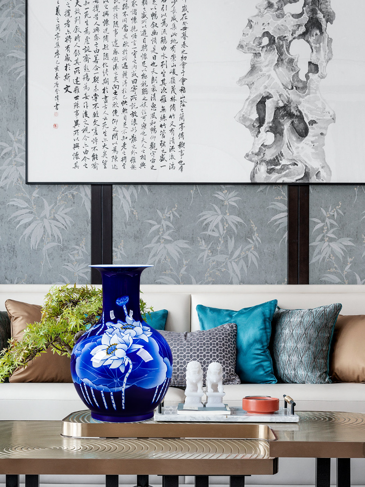 Jingdezhen ceramics vase sitting room hand blue and white porcelain lotus flower arranging Chinese famous home rich ancient frame furnishing articles