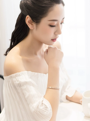 Vòng tay mạ vàng hồng nữ Nhật Bản và Hàn Quốc cá tính đơn giản hipster sinh viên Hàn Quốc bạn gái tặng quà sinh nhật vòng tay vàng Vòng đeo tay Cuff