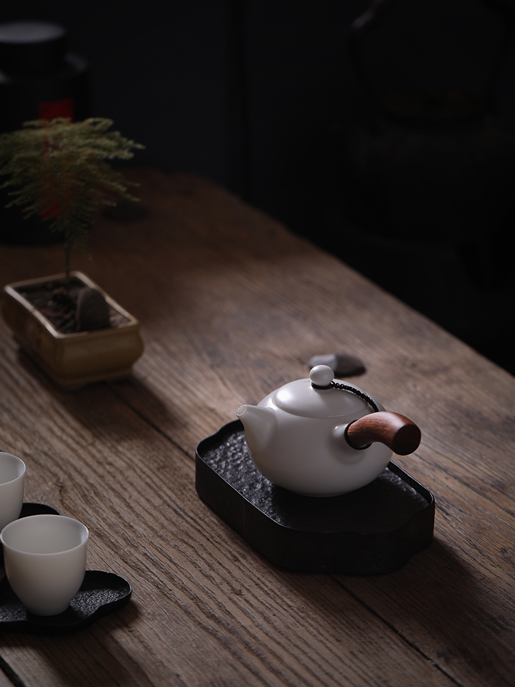 Jiangnan past China white porcelain little teapot suet jade teapot ceramic kung fu tea set single pot side put the pot