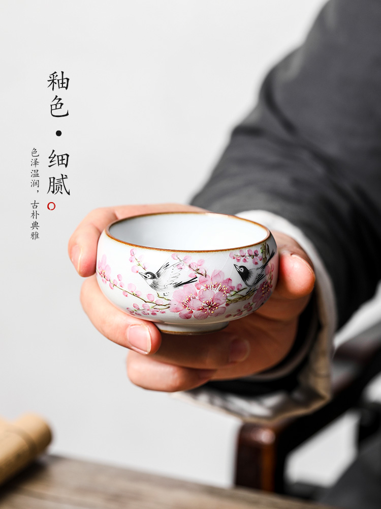 Jingdezhen Xu Jiaxing hand - made peach blossom put water point ceramic sample tea cup master cup single CPU woman pure manual kung fu tea cups