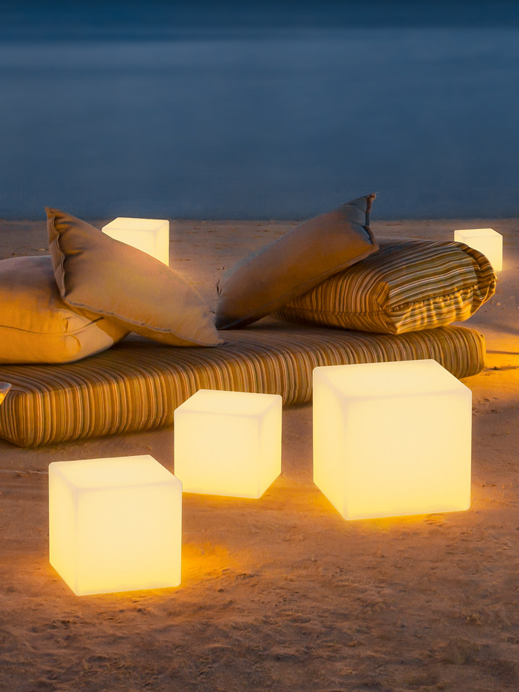 Mirolan năng lượng mặt trời đèn ngoài trời bãi cỏ không thấm nước đèn mặt đất đèn sân vườn bố trí sân vườn đèn trang trí khí quyển đèn giá đèn sân vườn năng lượng mặt trời đèn chiếu sáng sân vườn năng lượng mặt trời