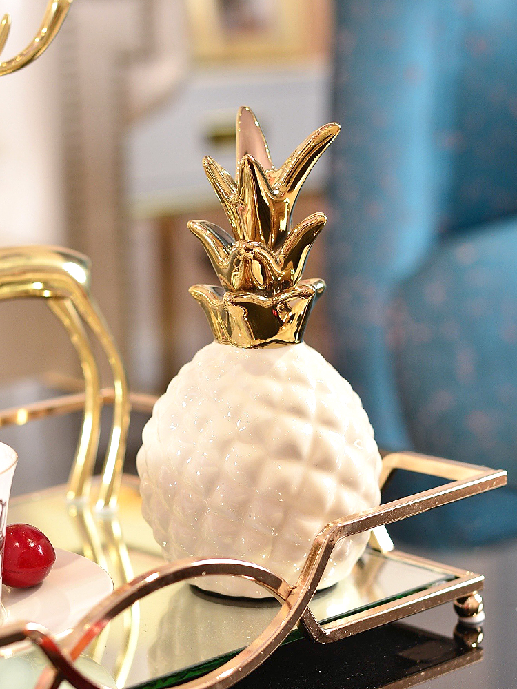 Light pineapple key-2 luxury furnishing articles contracted and I ceramic household act the role ofing is tasted creative wine desktop sitting room adornment small ornament