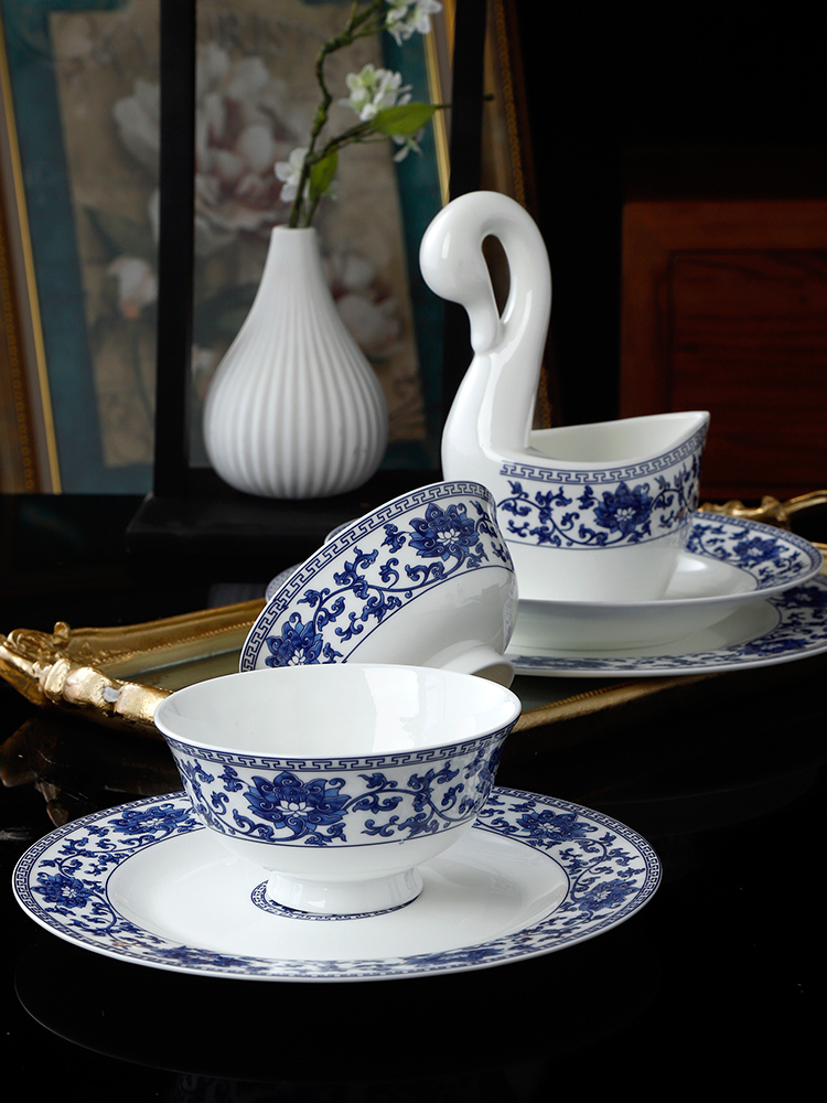 Dishes suit household jingdezhen ceramic ipads China tableware Chinese high - end Dishes chopsticks combination of blue and white porcelain bowl