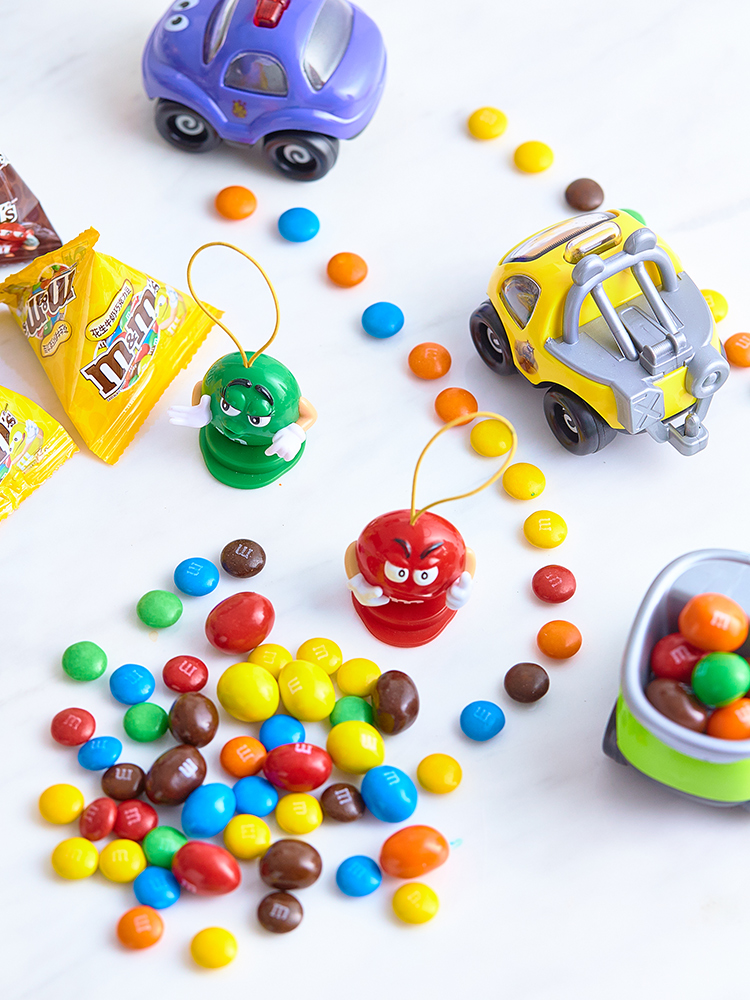 M＆M’S mm豆 牛奶花生夹心巧克力756g+抓糖机 天猫优惠券折后￥84包邮（￥129-45）