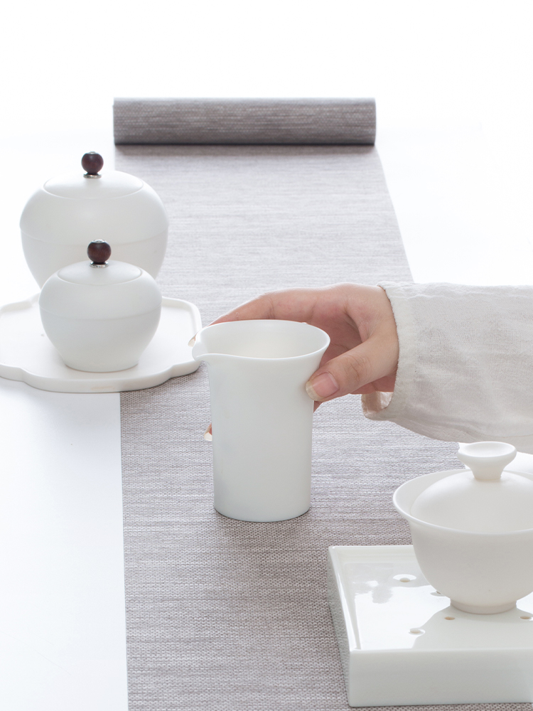 And creation of dehua white porcelain white kung fu tea set fair keller cup And cup large Japanese tea utensils