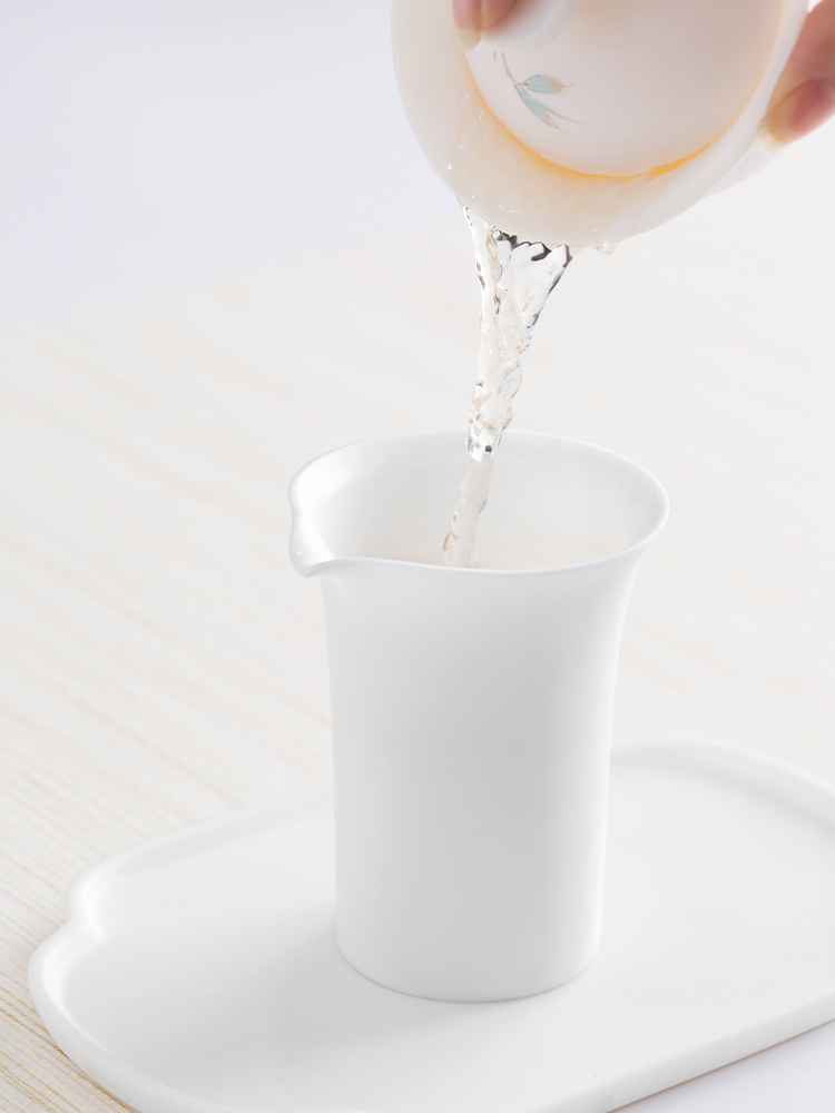 And creation of kung fu tea set the set of dehua white porcelain hand - made ceramic tureen cups the whole household