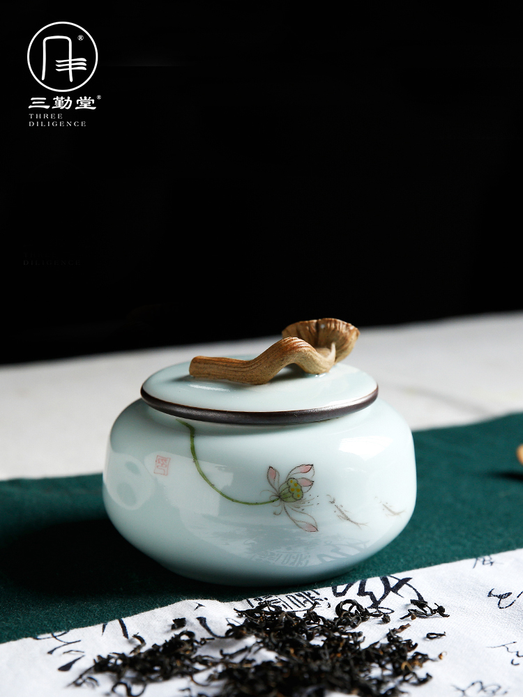 The three regular caddy fixings medium ceramic tea box storehouse of jingdezhen tea service manual lotus POTS sealed as cans