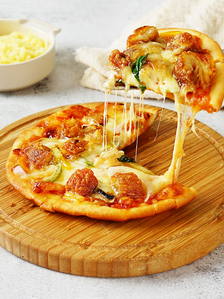 大希地 DIY烘焙披萨套装 披萨6寸*8袋+芝士碎+番茄沙司+牛排 天猫优惠券折后￥69.9包邮（￥89.9-20） 3款可选