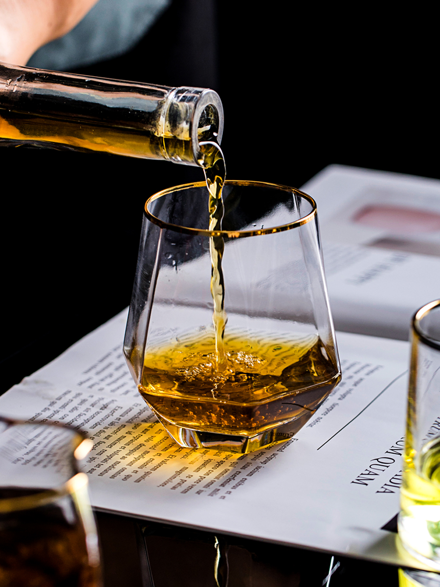 Whiskey glass more domestic diamond crystal glass, the glass heat - resisting European beer glass tea cup