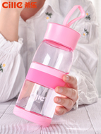 Xile Cup Xu Hướng Sáng Tạo Cốc Nhựa Xách Tay Leakproof Cup Nam Giới và phụ nữ Sinh Viên Thể Thao Chai Các Cặp Vợ Chồng Hand Cup