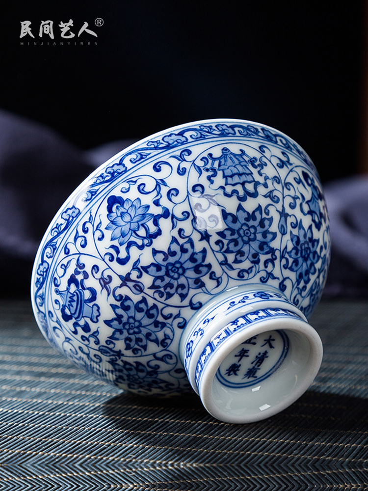 Folk artists hand - made bound lotus flower sweet best masters cup, a single cup of blue and white porcelain of jingdezhen ceramic kung fu tea cups