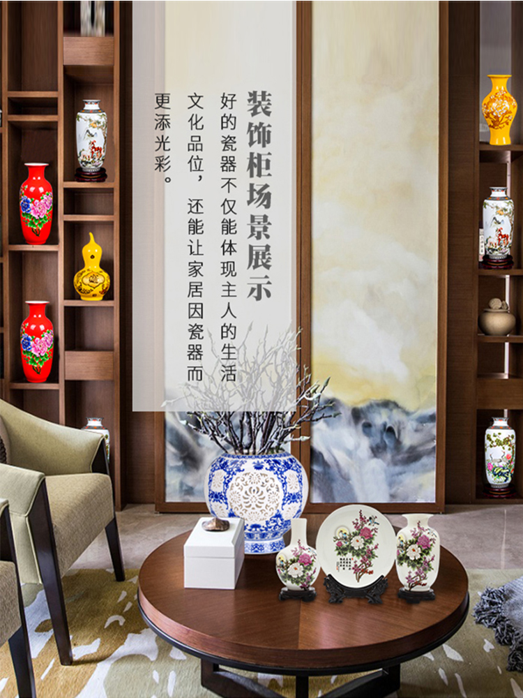 Blue and white porcelain vase of jingdezhen ceramics furnishing articles sitting room adornment rich ancient frame decoration of the new Chinese style household flower arrangement