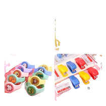 (3 yuan for 3 pieces) (medium sand paintings 2 random pieces) 1 flash bracelet 1 set of mini staplers with suction cards