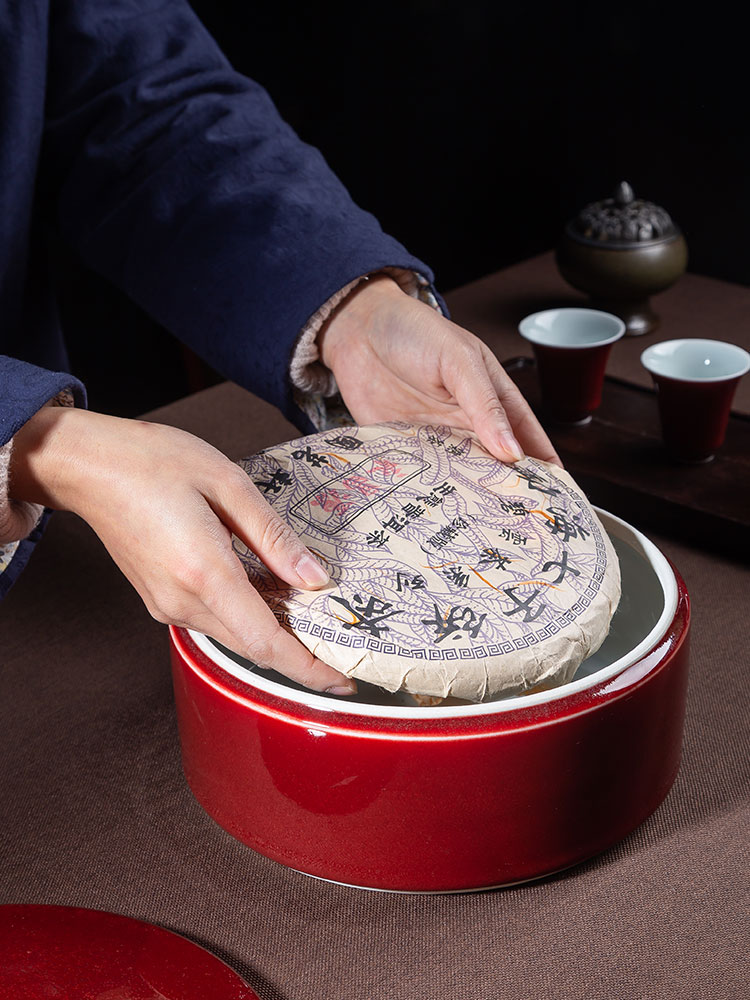 Jingdezhen ceramics glaze color pu 'er tea pot of jun red glaze tea cake tin POTS sealed container storage tank