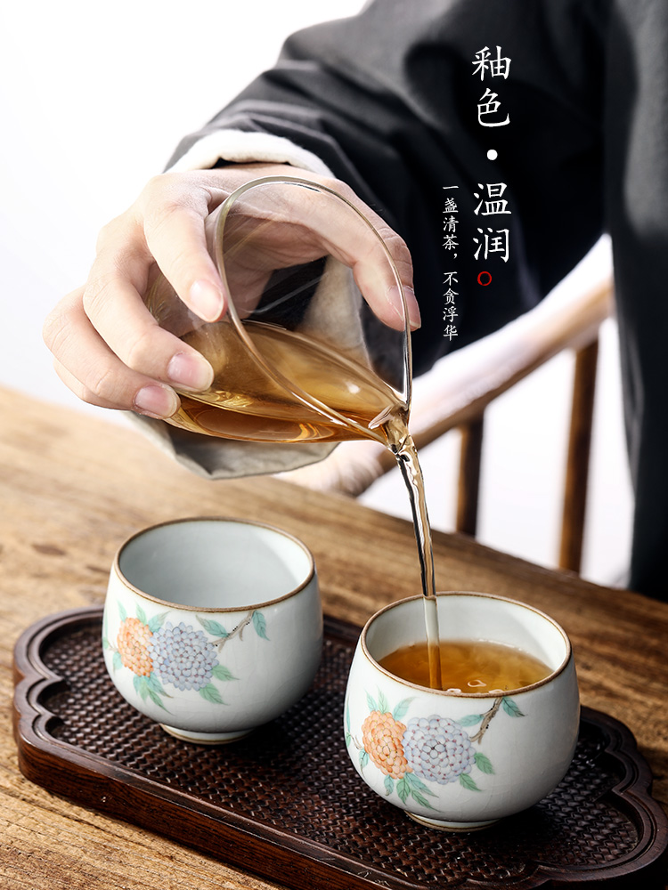 Your up master kung fu tea cup single CPU jingdezhen checking sample tea cup single ceramic hand - made hydrangeas cup