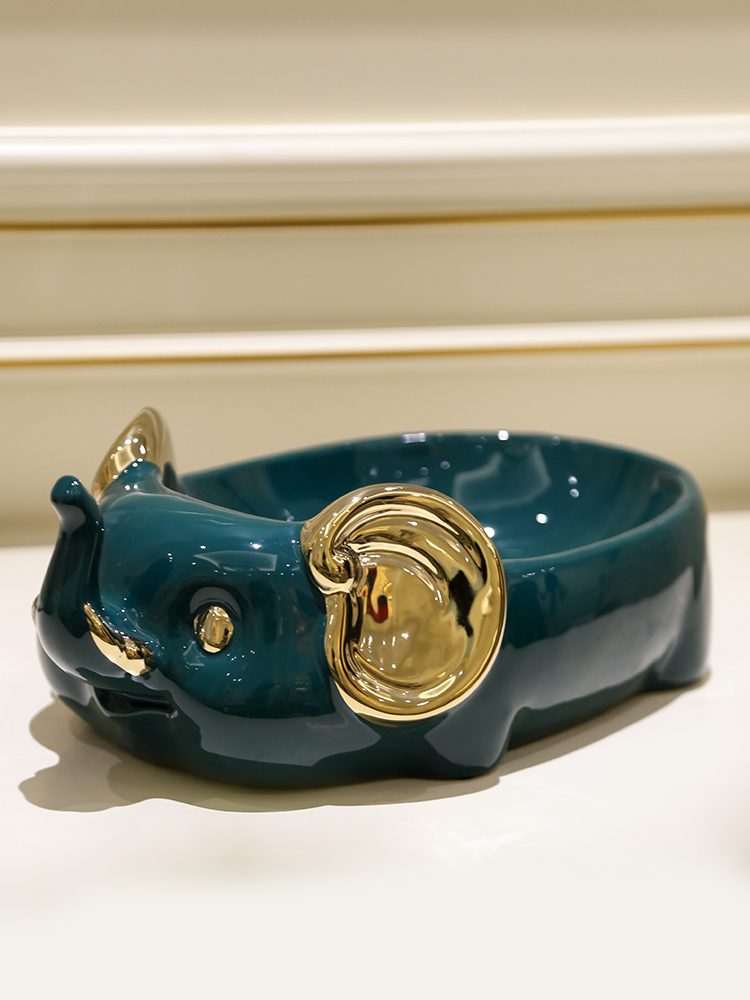 Light and decoration ceramics furnishing articles plutus cat sitting room to receive piggy bank key remote control household act the role ofing is tasted the desktop decoration