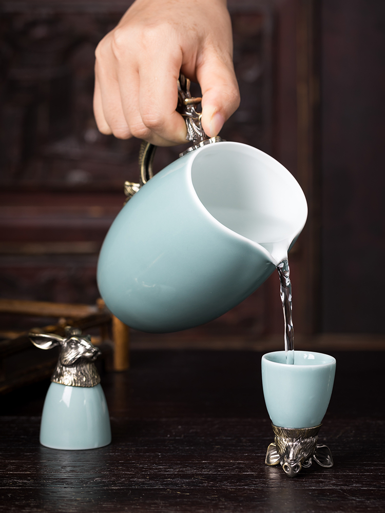 Zodiac wine suits for jingdezhen ceramic liquor cup with a small handleless wine cup small Chinese wine glass creative points