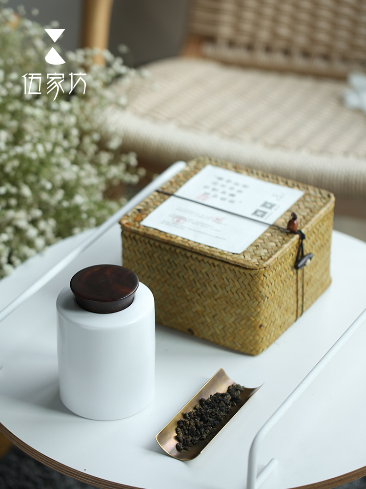 White porcelain ceramic seal caddy fixings receives fresh tea boxes portable travel wooden cover small jar tea boxes