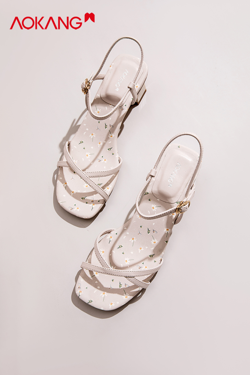 奥康 小雏菊 女式粗跟凉鞋 多重优惠折后￥108.1包邮 2色可选