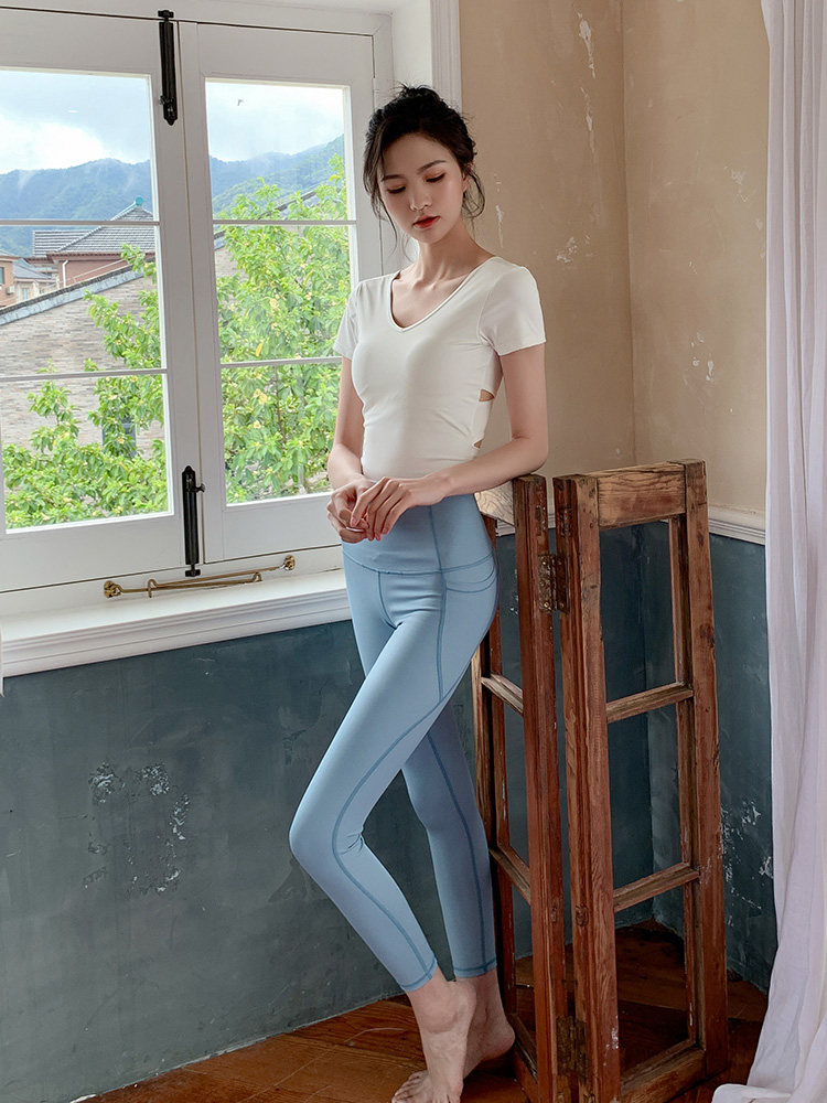 Одежда для йоги 