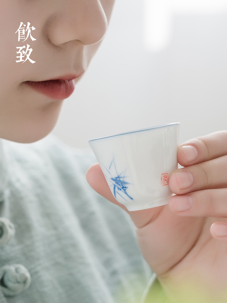 Ultimately responds to small white porcelain kung fu masters cup ceramic cup jingdezhen sample tea cup kunfu tea drinking tea Japanese single CPU