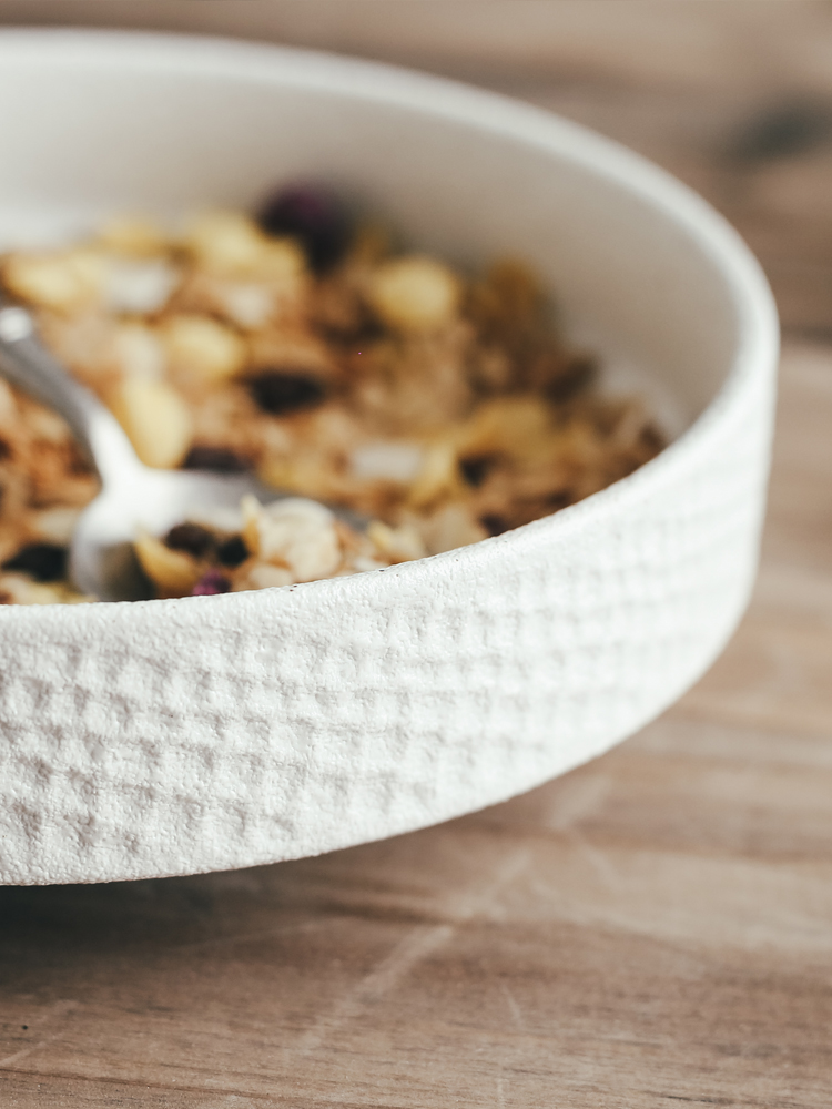 Shallow bowl round ceramic bowl dishes bowl bowl of fruit for breakfast noodles bowl western - style meal bowl of soup plate deep ltd. hotel restaurant