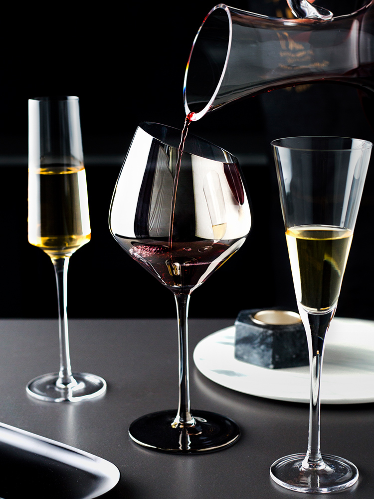 Porcelain color beautiful European bevel glass with large glasses of red wine glass goblet champagne glass