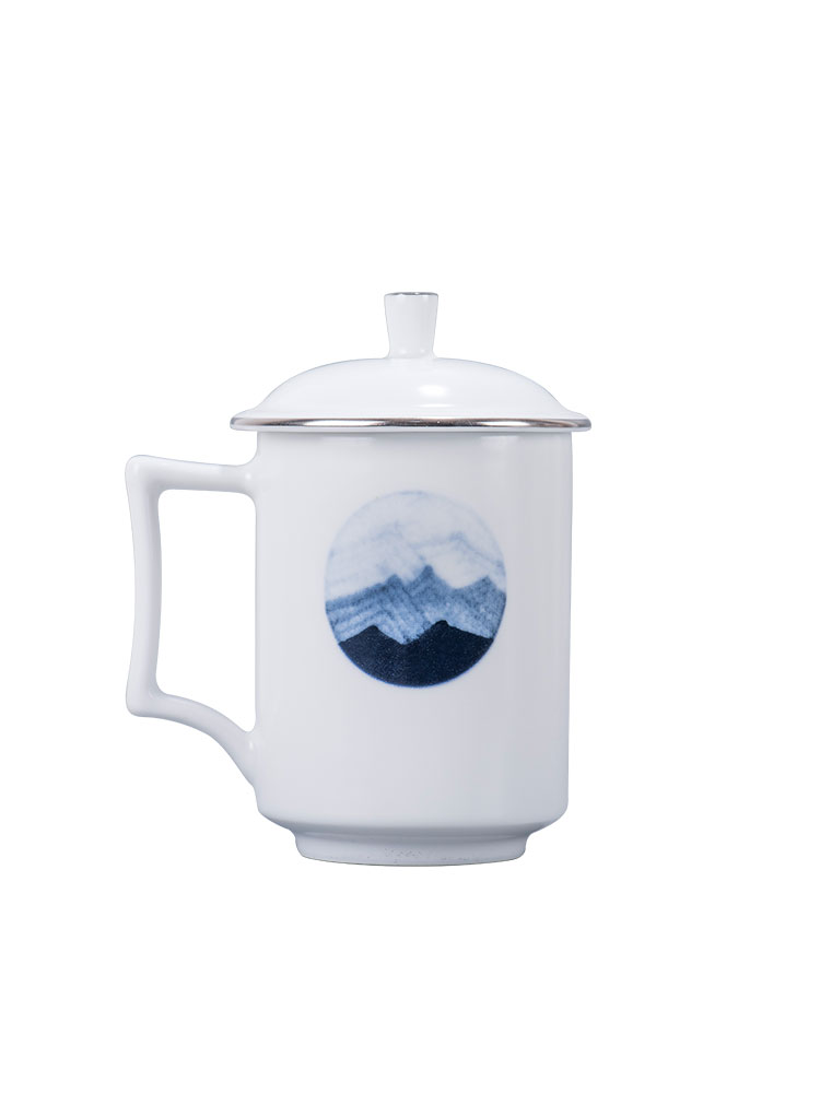 Jingdezhen ceramic cups with cover glass mugs domestic large capacity office personal of blue and white porcelain cup