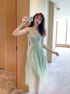 2019 mới váy tiên eo eo khí chất trứng khôn váy Pháp váy trung tính trên đầu gối váy xanh matcha - Sản phẩm HOT