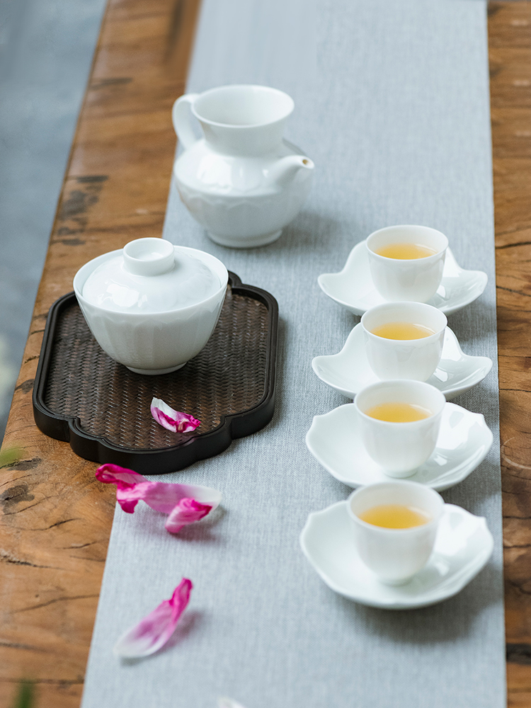 The Set of good content JingLan jingdezhen manually Set of white porcelain ceramic kung fu tea Set, lotus - shaped small tureen tea cups