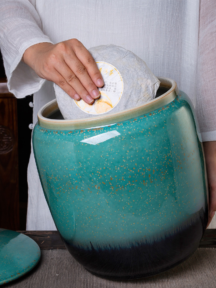 Jingdezhen ceramic up pu 'er tea pot large seal pot home heavy moisture storage tank is large