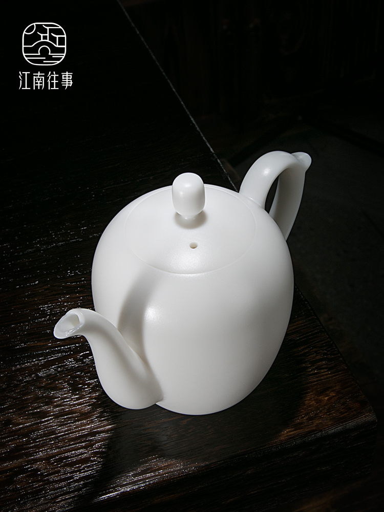 Jiangnan past China white porcelain teapot kung fu tea set ceramic teapot suet jade beauty shoulder single pot