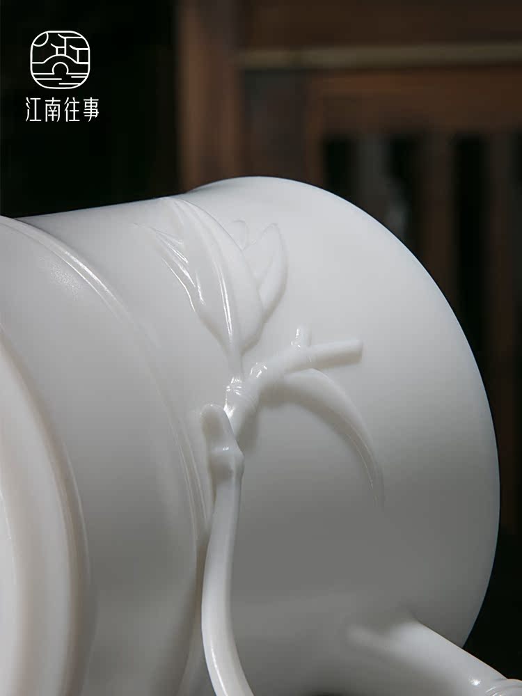 Jiangnan past dehua suet jade white porcelain cup ultimately responds a cup of tea cups with cover of pottery and porcelain home office