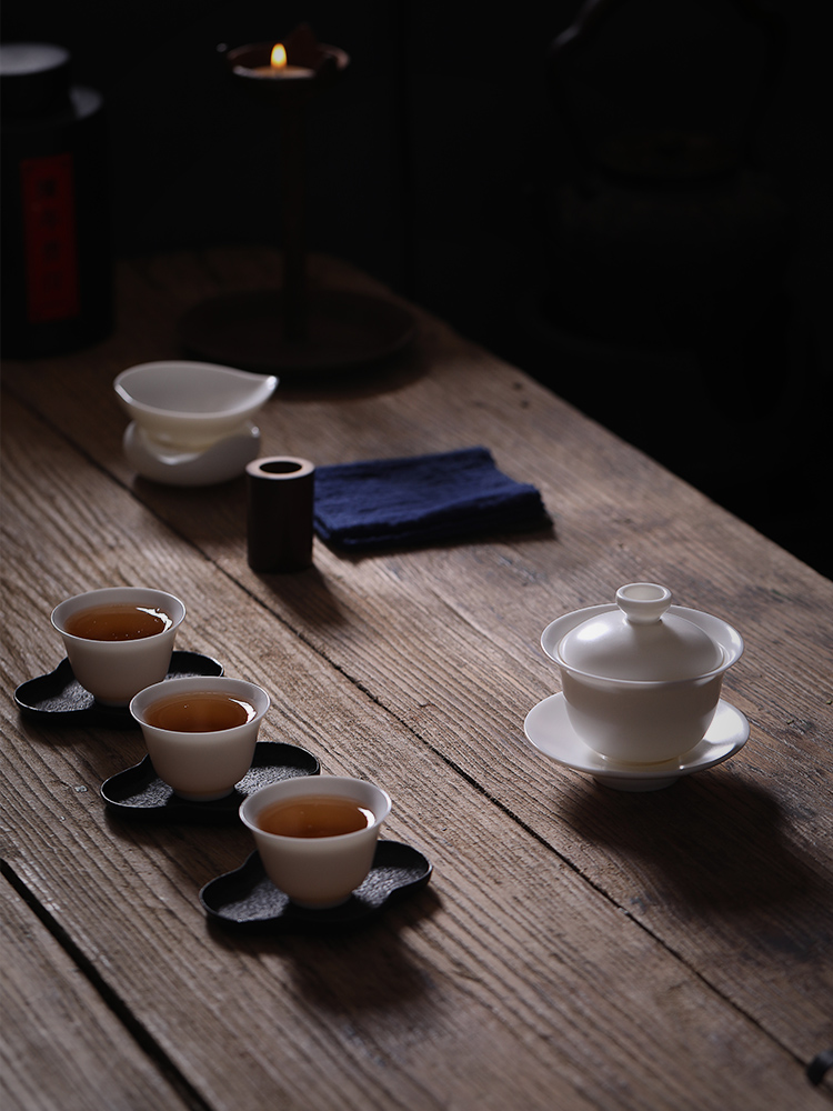 Jiangnan dehua white porcelain kunfu tea tureen suet jade porcelain cups past home only three cup of black tea tea