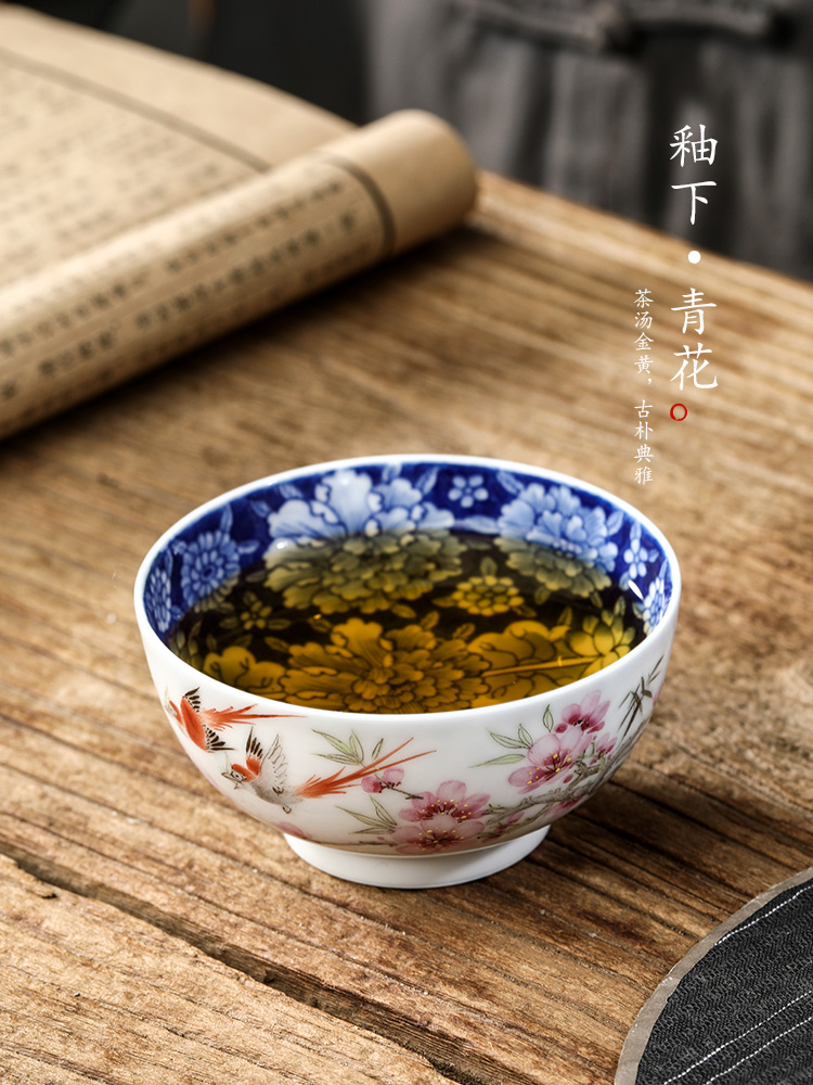 Pure manual water points peach blossom put blue and white kung fu master cup single CPU jingdezhen hand - made sample tea cup single tea cups