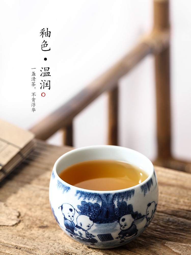 Pure manual jingdezhen blue and white tea master cup single CPU hand - drawn characters kung fu tea cups a single bowl sample tea cup