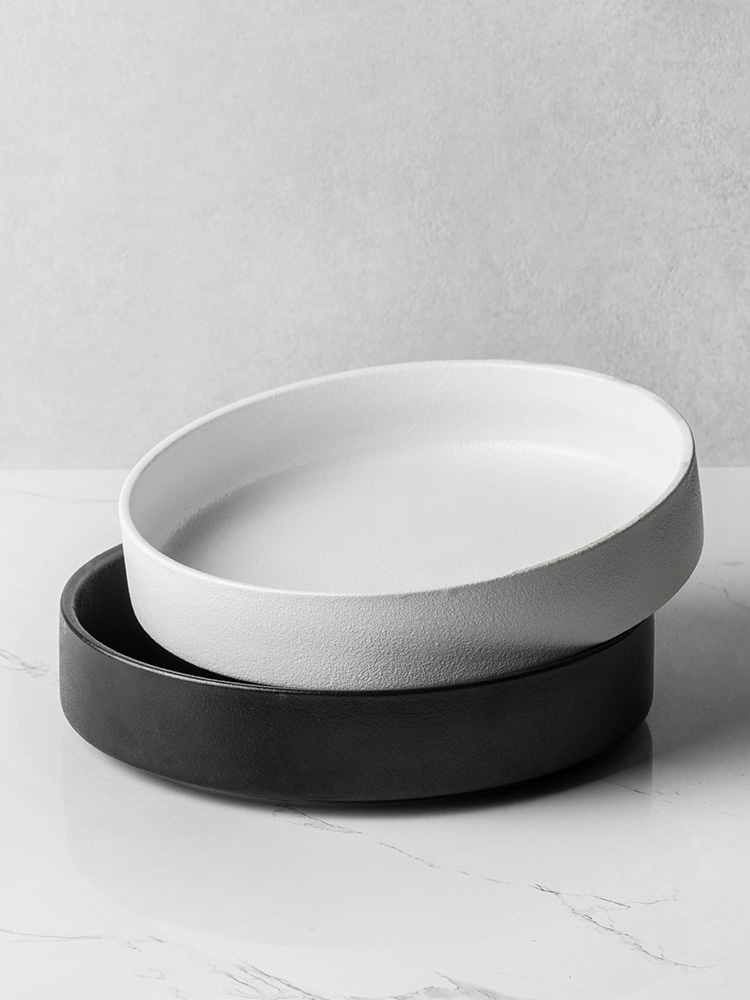 Simple black and white and deep dish soup plate dinner plate round vegetable salad to the scrub ceramic large baked FanPan home plate