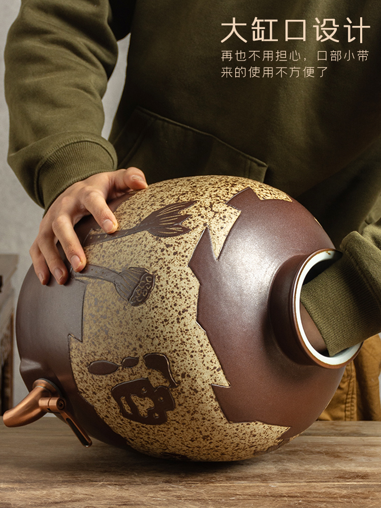 Jingdezhen ceramic mercifully wine jars home 10 jins 20 jins 50 put it wine jar sealing liquor bottles with tap