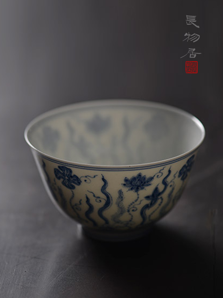 Offered home - cooked in imitation of chenghua hand - made green Hualien pool sample tea cup of jingdezhen ceramic tea cup, master cup by hand