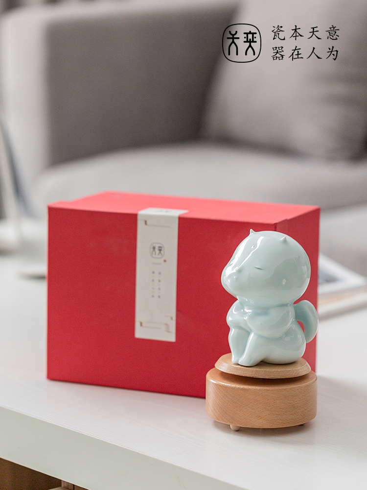 Ceramic angel, music boxes, wooden music box sky city the girl 's boyfriend birthday gifts on valentine' s day gift