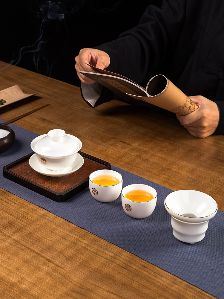 , white porcelain kung fu tea set suit household set of jingdezhen tea Chinese tea cup lid bowl gift box