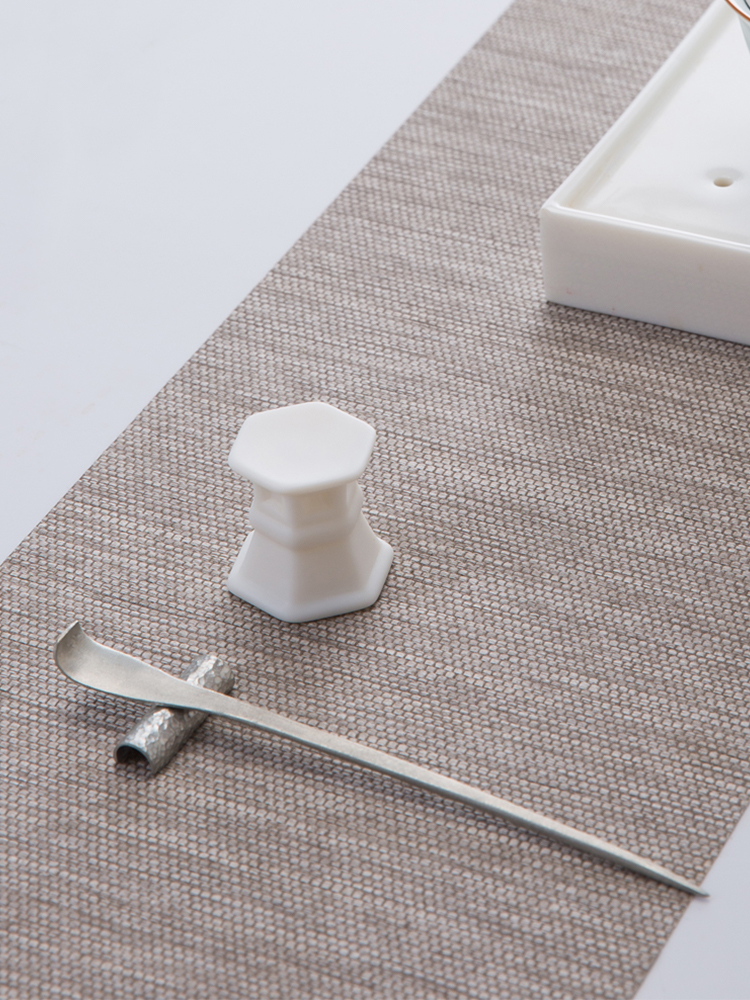 White porcelain cover the put value frame the teapot tea pot lid doesn the lid coasters tea tea art furnishing articles tea accessories