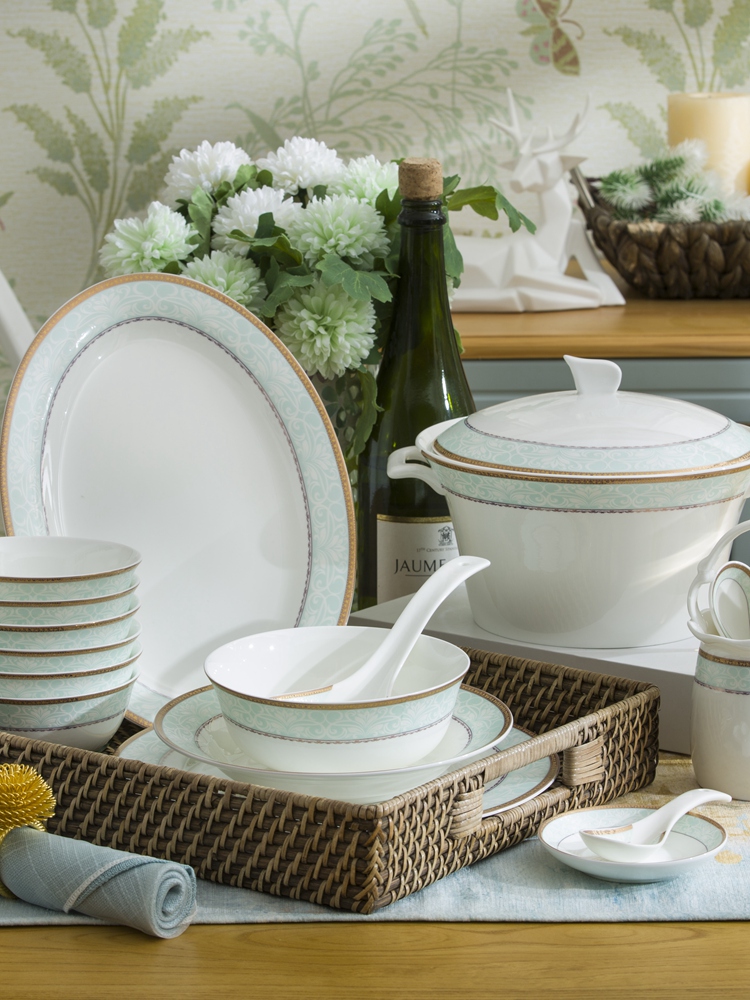 The dishes suit household jingdezhen ceramics tableware ceramic dinner plates yellow gold chopsticks microwave combination