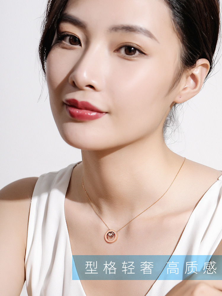 IL&Co 罗马时光轮盘 镶钻项链 主钻0.5分 双重优惠折后¥89包邮 附GIC证书 IL&Co 罗马时光轮盘 镶钻项链 主钻0.5分 双重优惠折后¥89包邮 附GIC证书