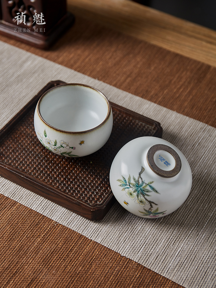 Shot incarnate the ceramic your up hand - made the pear flower cup of jingdezhen ceramic kung fu tea set individual sample tea cup master cup single CPU