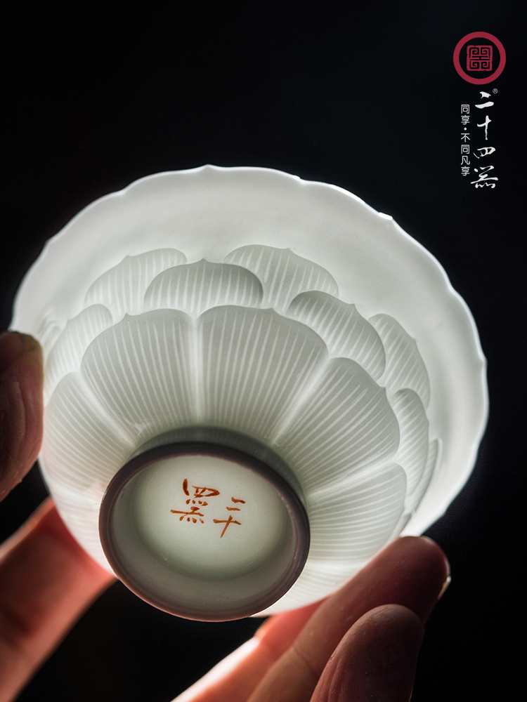 Twenty - four ware jingdezhen ceramic kung fu masters cup white porcelain tea set single cup bowl cups sculpt sample tea cup